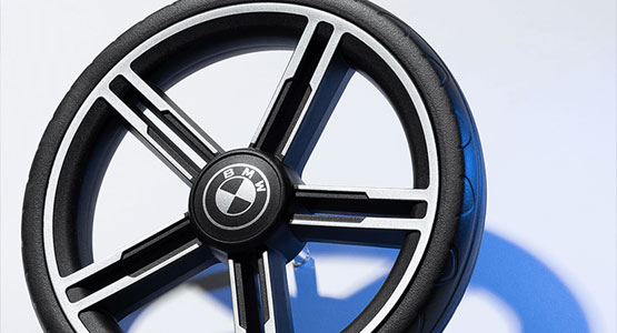 Nuna Trvl LX BMW pasja w każdym detalu